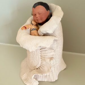 Vintage Sinapau Clay Sculpture in Blanket. Stamped and numbered 169/750